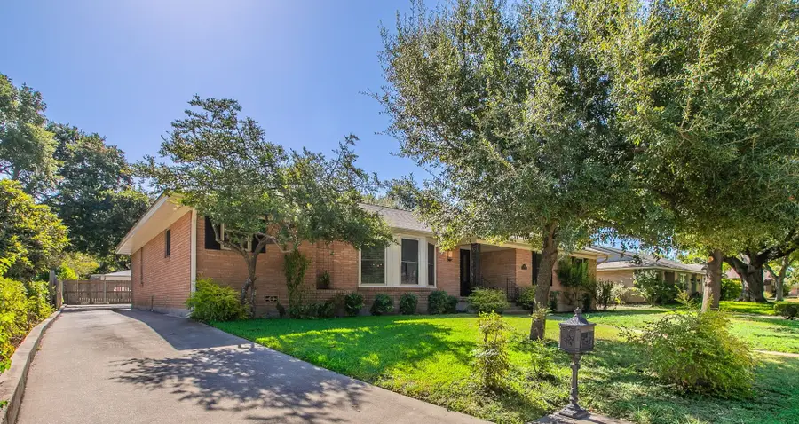 5220 Lake Charles Drive, Waco, TX 76710 - #3