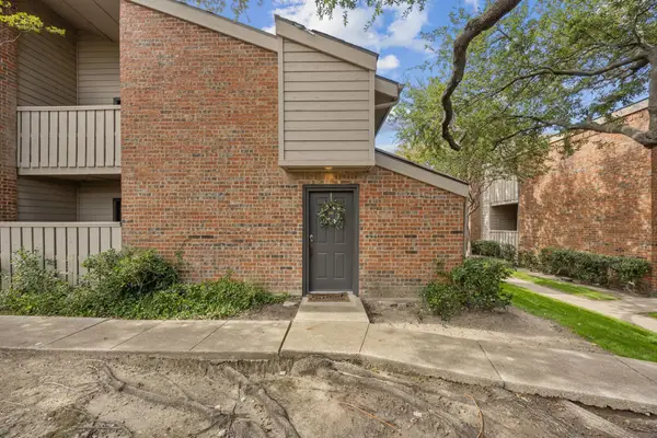 9600 Royal Lane #201, Dallas, TX 75243
