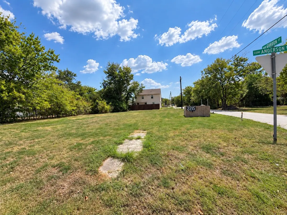 2215 Anderson Street, Greenville, TX 75401 - #1