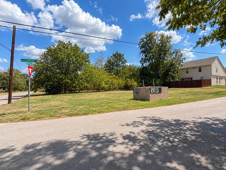 2215 Anderson Street, Greenville, TX 75401 - #2