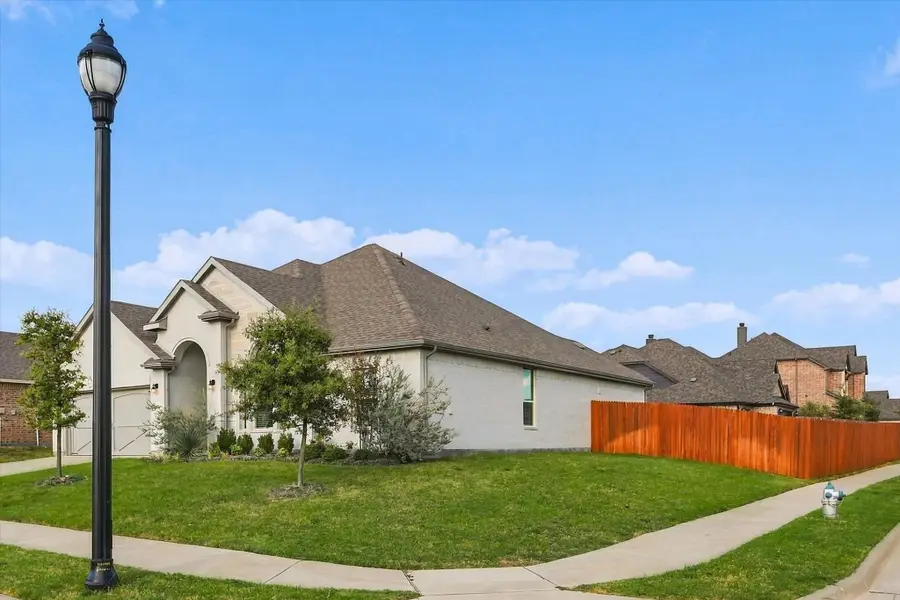5622 Log Cabin Court, Midlothian, TX 76065 - #2