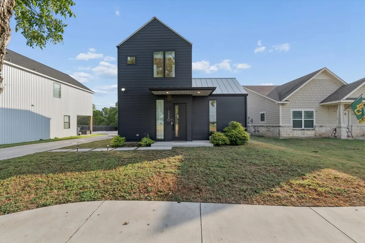 3520 S 4th, Waco, TX 76706 - #1