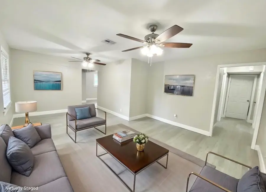 100 17th Avenue N, Texas City, TX 77590 - #3