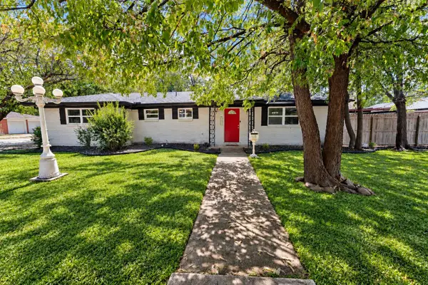 4928 Ira Street, Haltom City, TX 76117