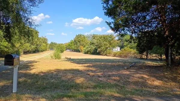 1703 County Road 2101, Kemp, TX 75143