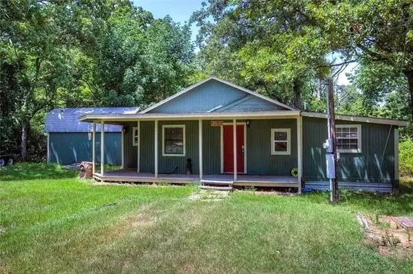 212 Private Road 7721, Emory, TX 75440
