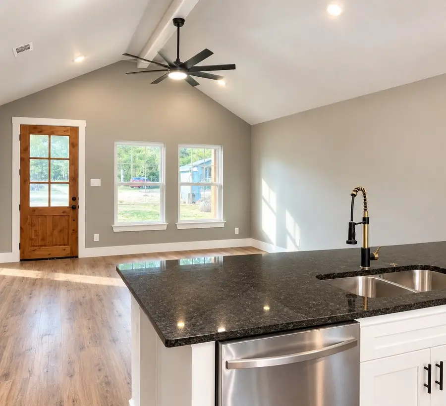 907 Travis Avenue, Alvarado, TX 76009 - #2
