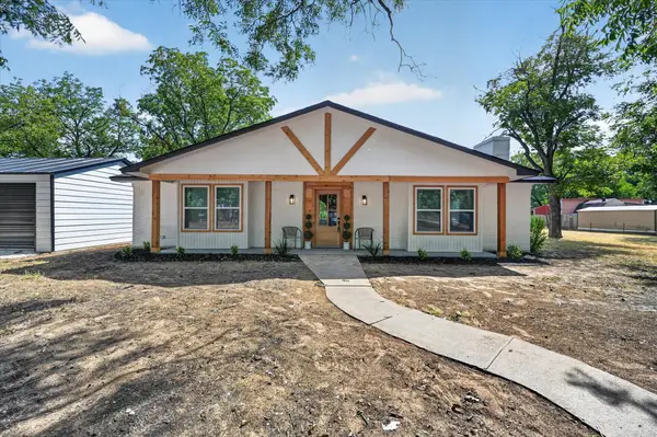 4512 Cross Timber Road, Burleson, TX 76028