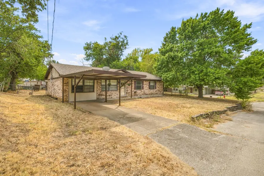 525 Vine Street, Weatherford, TX 76086 - #3