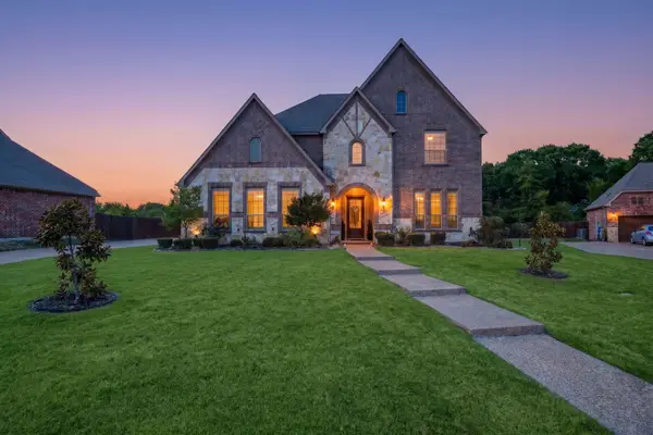 9002 Forest Park Court, Rowlett, TX 75089