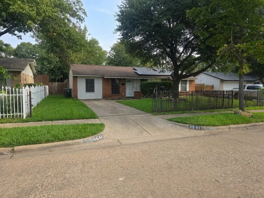 4641 Silver Lake Drive, Dallas, TX 75211 - #2