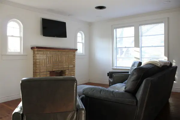 417 N Pecan Street, Arlington, TX 76011
