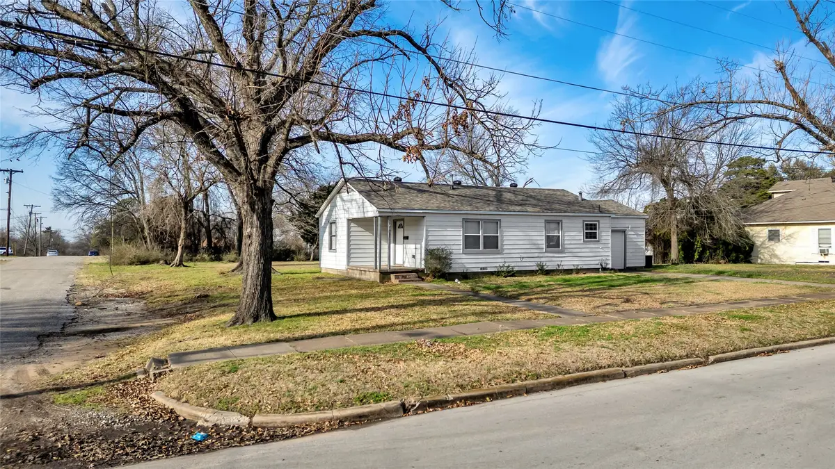 901 Johnson Street, Terrell, TX 75160 - #1
