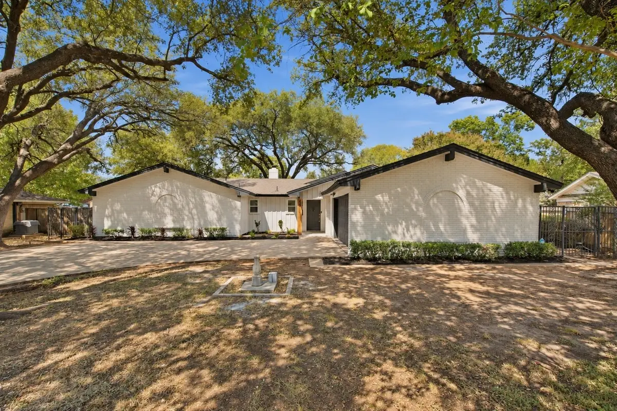 4905 Rock River Drive, Fort Worth, TX 76103 - #1