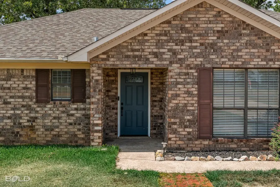 505 Montgomery Drive, Springhill, LA 71075 - #3