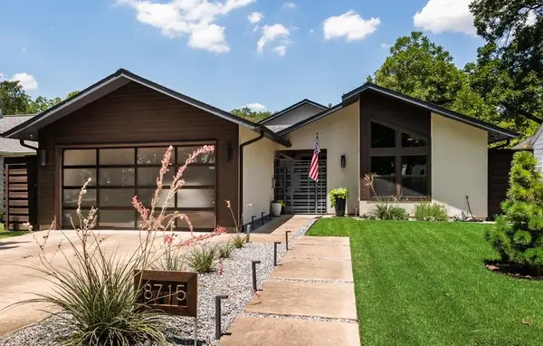 8715 Forest Hills Boulevard, Dallas, TX 75218