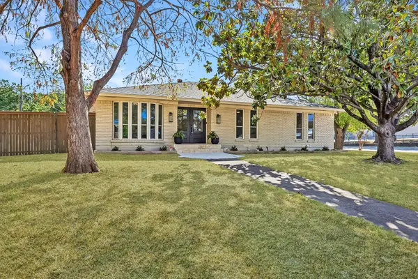 9008 Flicker Lane, Dallas, TX 75238