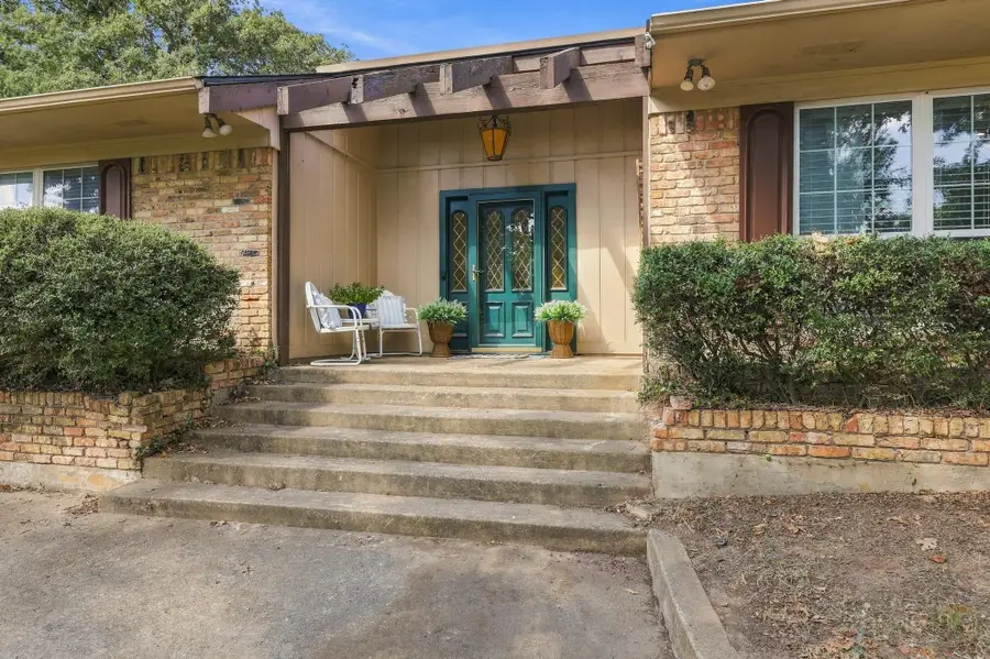 609 Ambassador Street, Denison, TX 75020 - #3