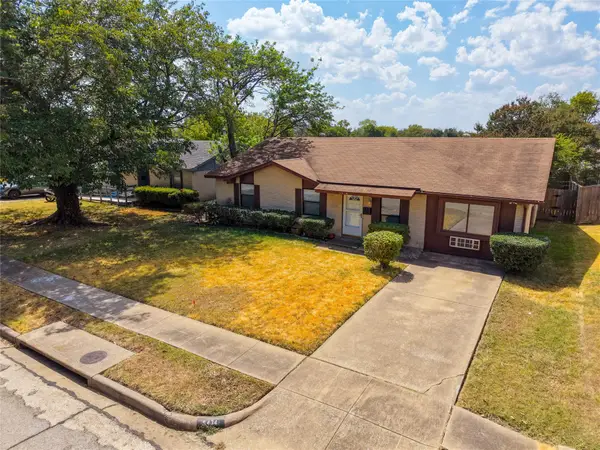 5434 Laredo Lane, Garland, TX 75043