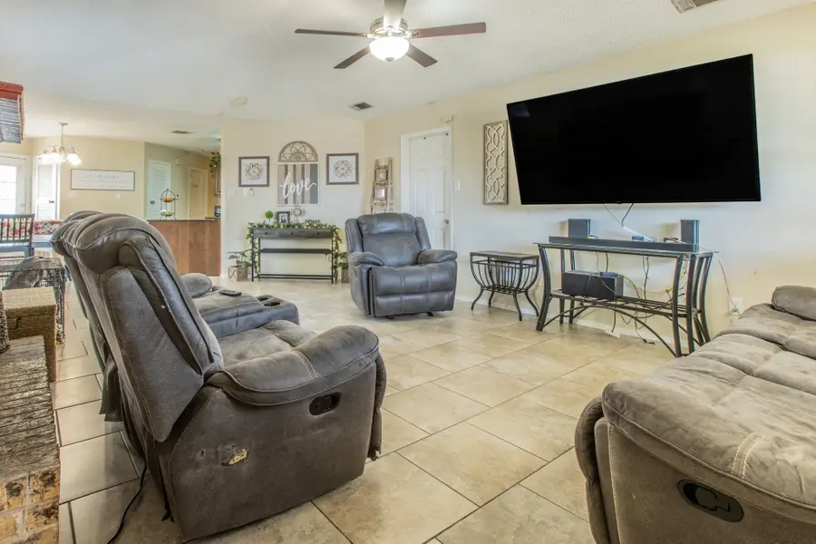 1303 Chapel Downs Road, Waco, TX 76712 - #2