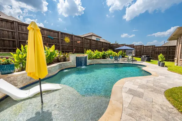 1013 Calm Crest Drive, Rockwall, TX 75087