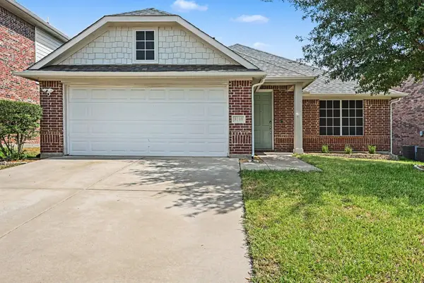 8108 Ruse Springs Lane, Fort Worth, TX 76131