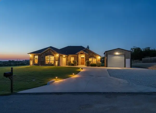210 Timber Valley Court, Weatherford, TX 76085