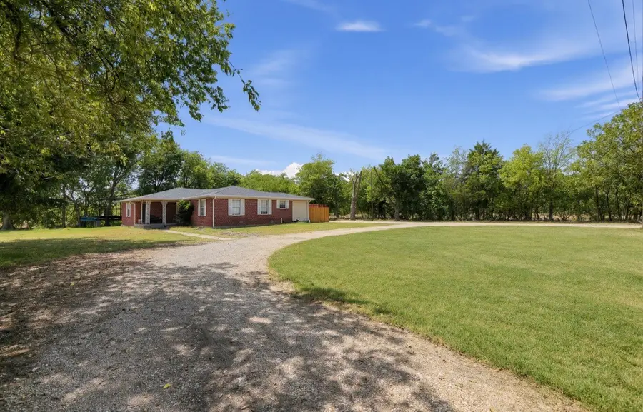 535 Ross Road, Elm Mott, TX 76640 - #2