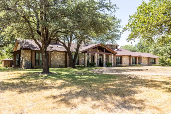 2300 W Main Street, Lancaster, TX 75146