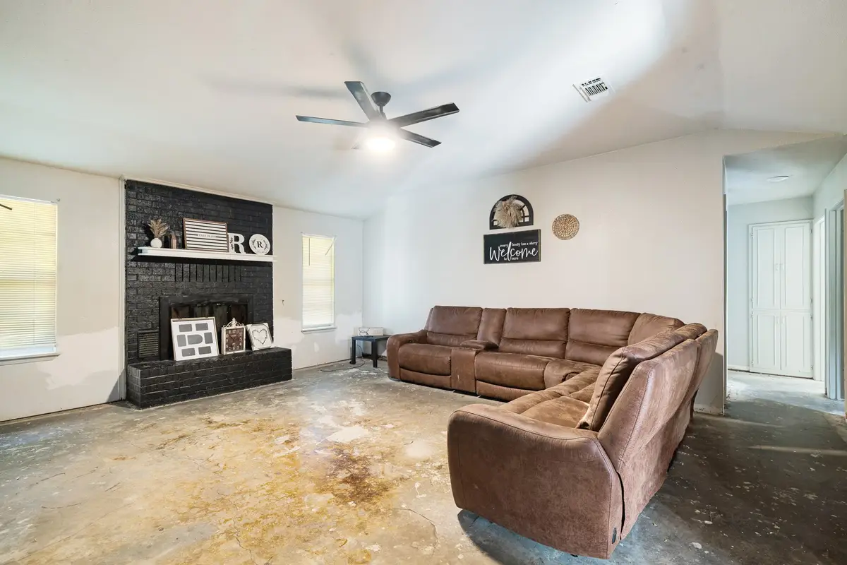4025 Jefferson Rd, Paris, TX 75462 - #1