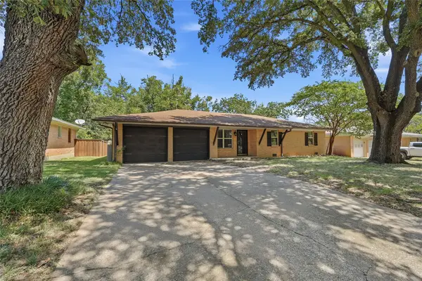 1303 Lafayette Drive, Denison, TX 75020
