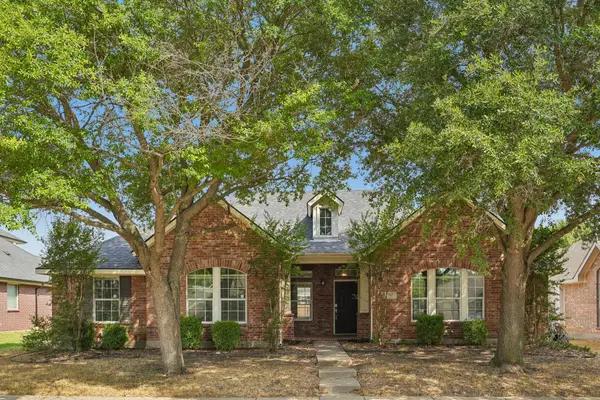 517 Azalea Drive, Glenn Heights, TX 75154