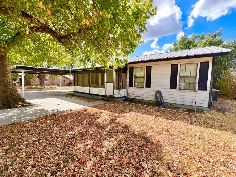 502 N Sixth Street, Bangs, TX 76823 - #2