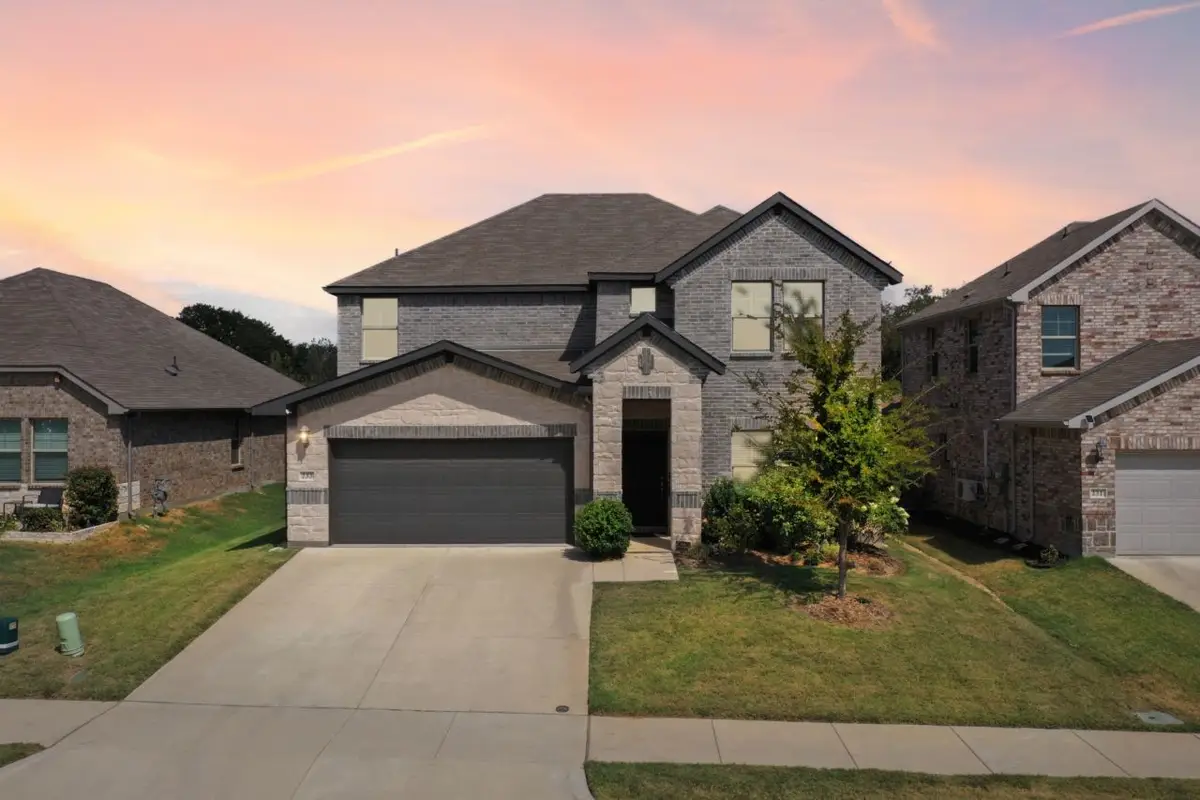 233 Luna Lane, Lake Dallas, TX 75065 - #1