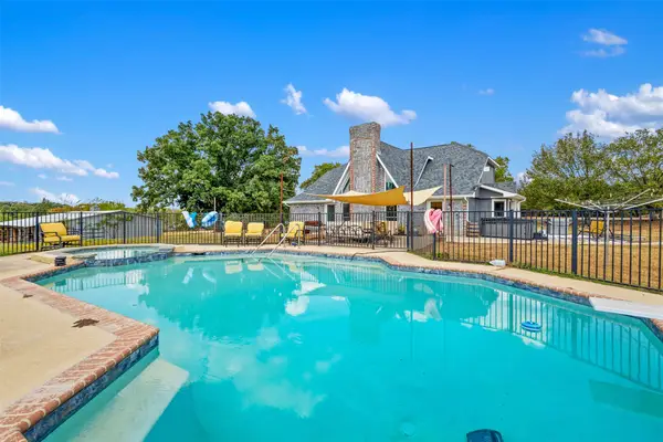 668 Cleve Cole Road, Denison, TX 75021