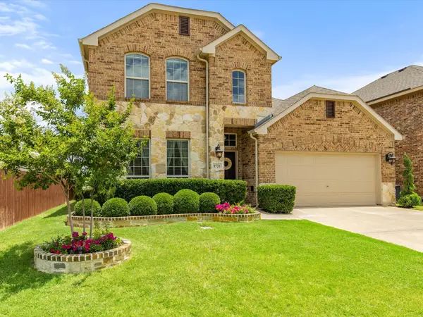 8720 Devonshire Drive, Fort Worth, TX 76131