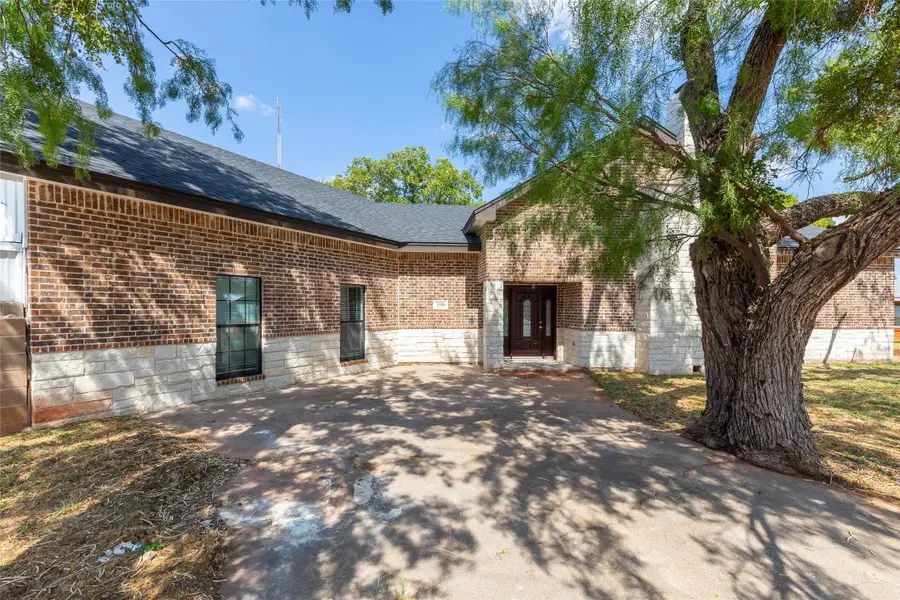 1394 S Pioneer Drive, Abilene, TX 79605 - #2