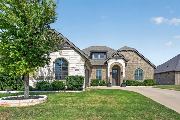 1070 Mickelson Drive, Granbury, TX 76048