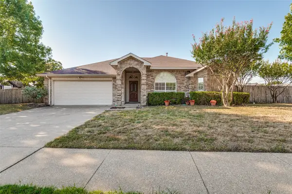 901 Mccomb Lane, Cedar Hill, TX 75104
