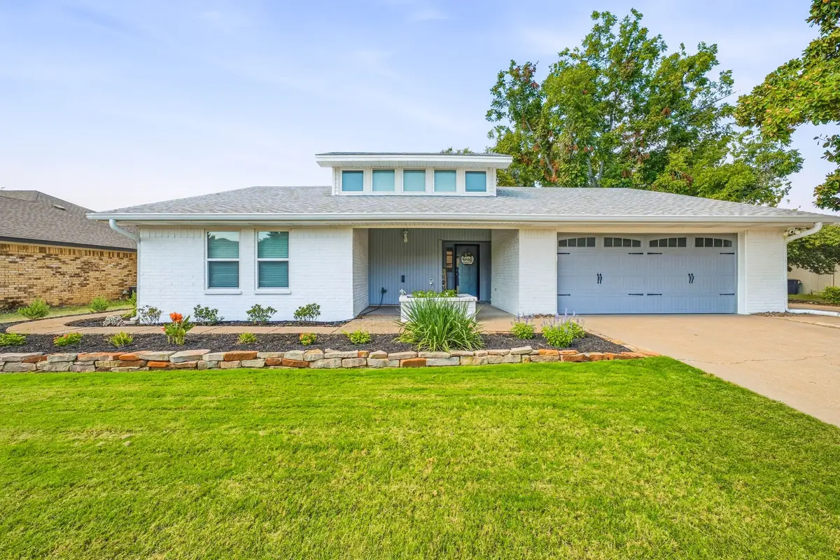 1202 Red Bird Lane, Granbury, TX 76048 - #1