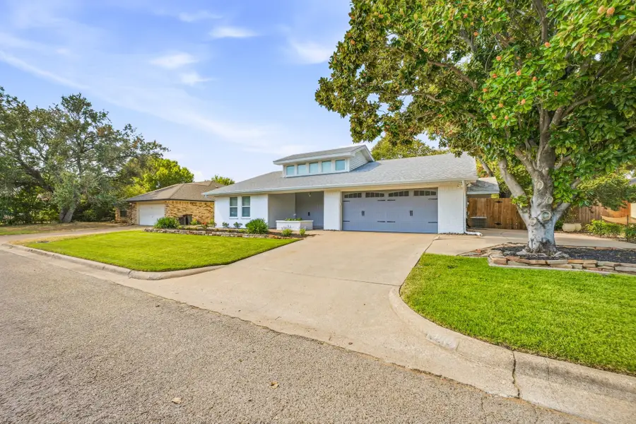 1202 Red Bird Lane, Granbury, TX 76048 - #3