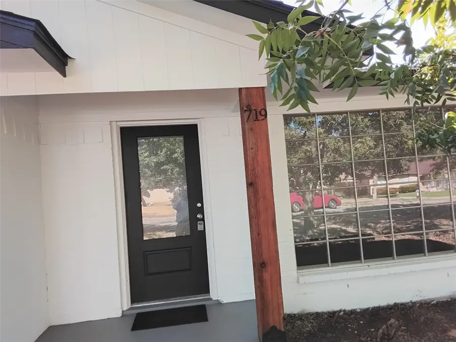 719 Kelso Drive, Dallas, TX 75211 - #2
