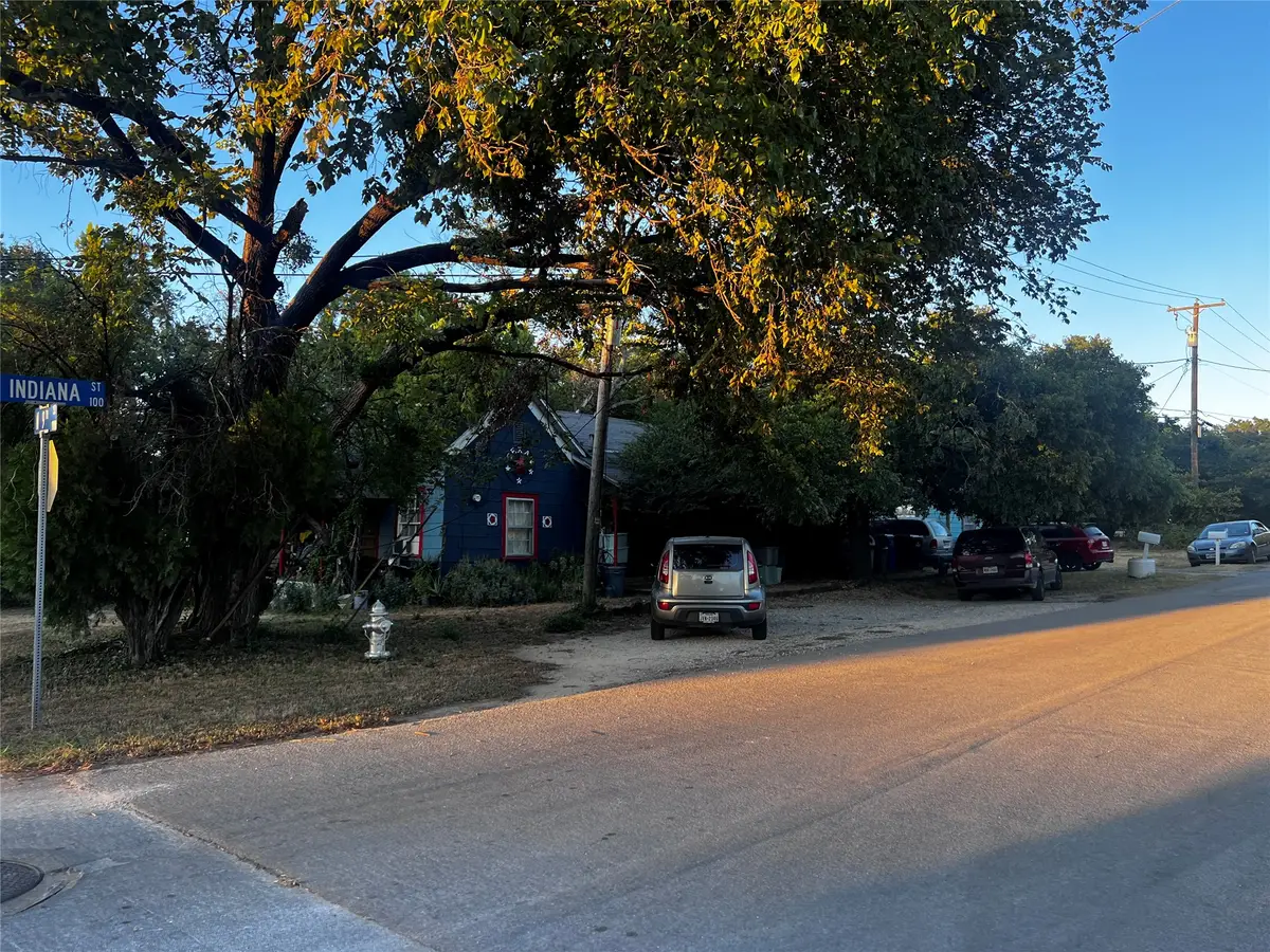 902 N 9th Street, Midlothian, TX 76065 - #1