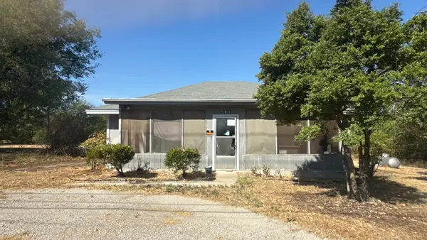 701 N Newark Street, Decatur, TX 76234