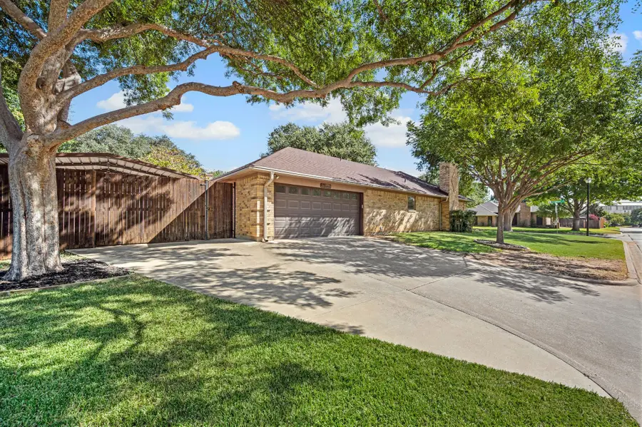 1401 Sandpiper Street, Grapevine, TX 76051 - #3
