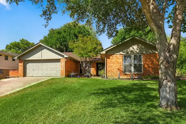 2840 Southridge Drive, Grapevine, TX 76051