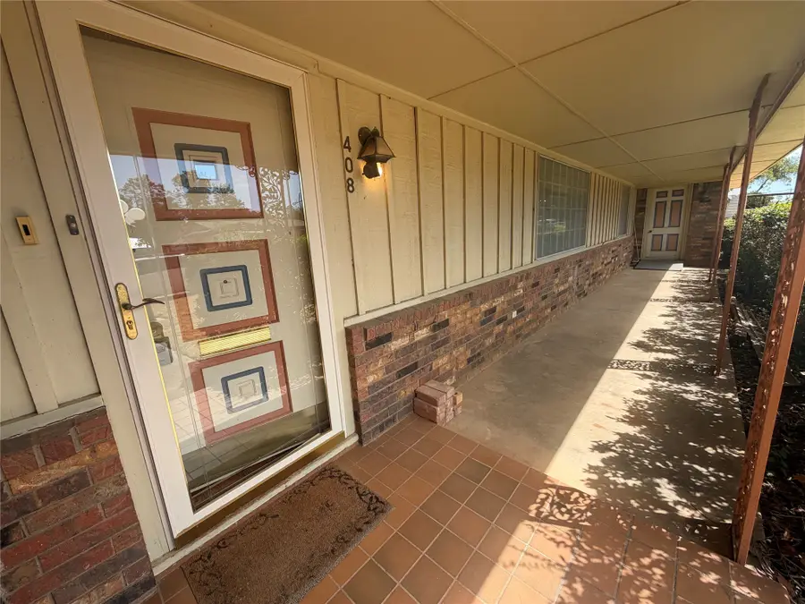 408 W Morris Street, Seymour, TX 76380 - #3