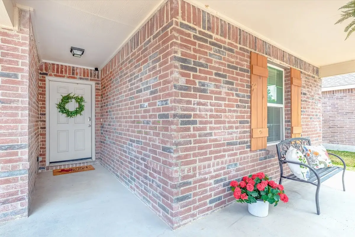5913 Mountain Bluff Drive, Fort Worth, TX 76179 - #1