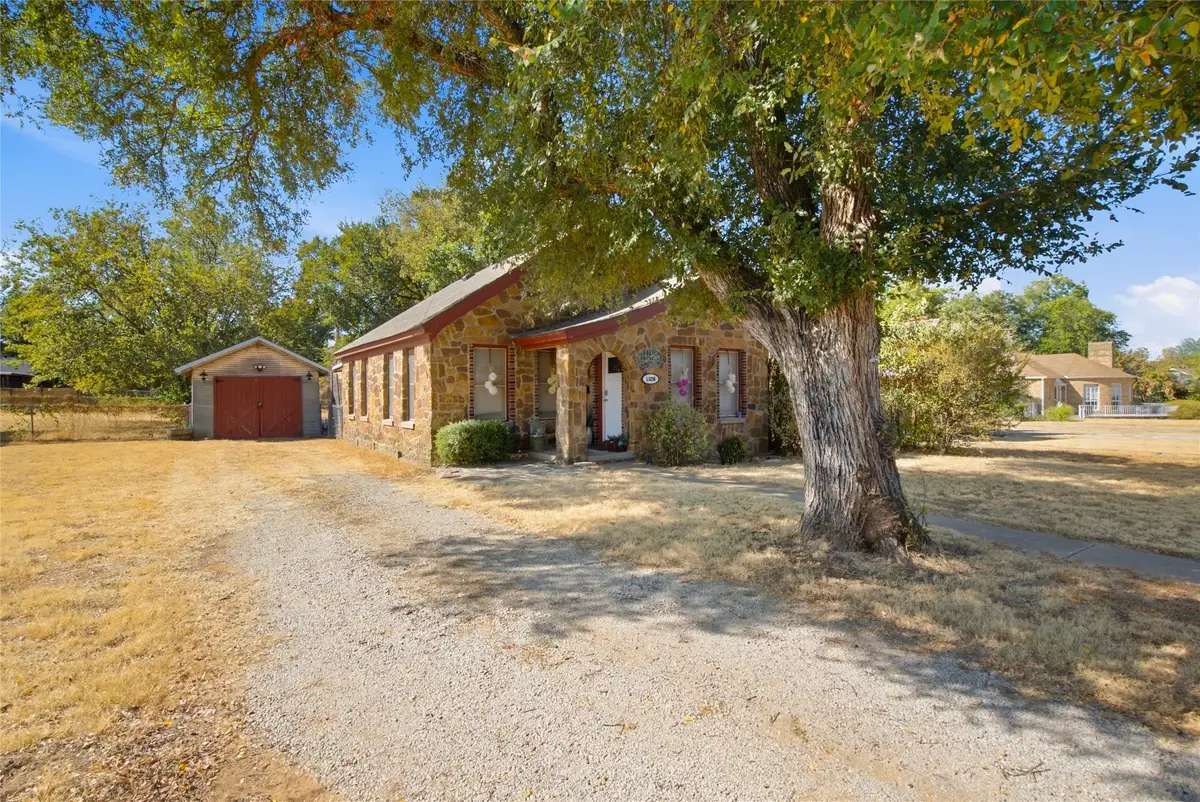1326 4th Street, Graham, TX 76450 - #1