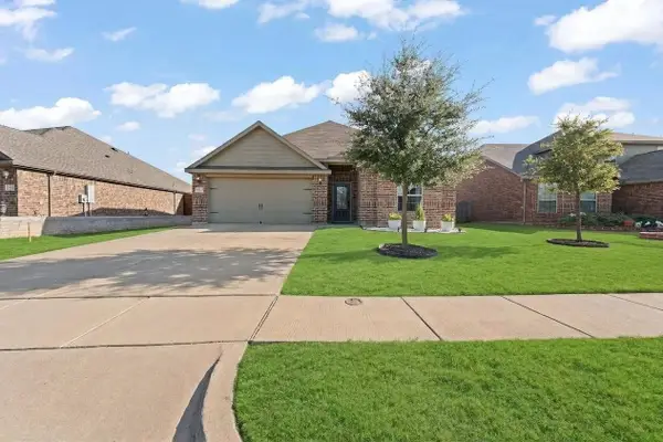 1529 Millennium Drive, Crowley, TX 76036